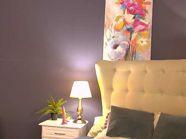 SeniGrandee's BongaCams show and profile