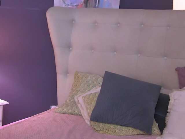 SeniGrandee's BongaCams show and profile