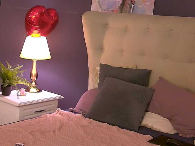 SeniGrandee's BongaCams show and profile