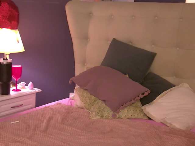 SeniGrandee's BongaCams show and profile