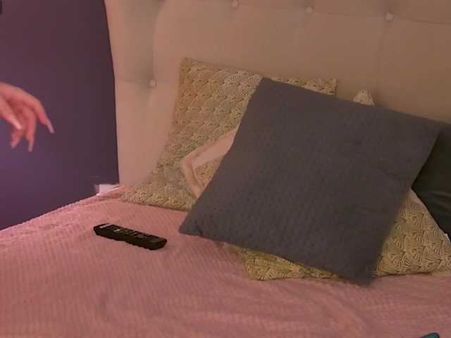 SeniGrandee's BongaCams show and profile