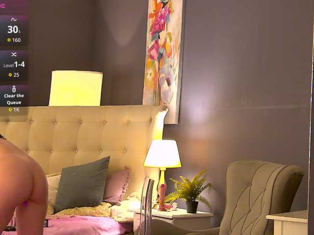 SeniGrandee's BongaCams show and profile