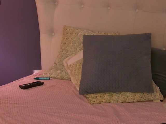 SeniGrandee's BongaCams show and profile