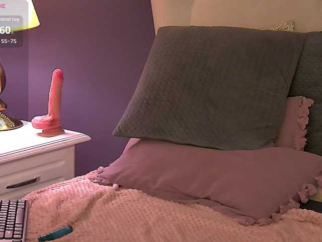 SeniGrandee's BongaCams show and profile