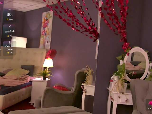 SeniGrandee's BongaCams show and profile