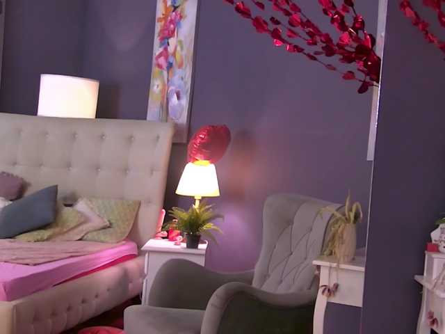 SeniGrandee's BongaCams show and profile