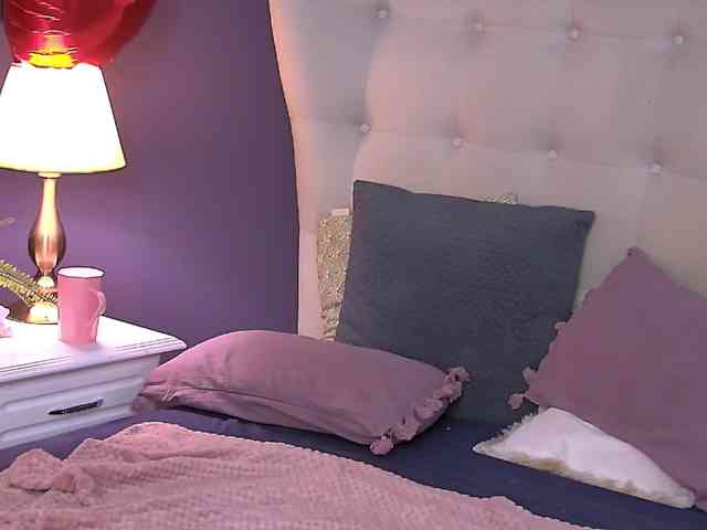 SeniGrandee Live Webcam on BongaCams