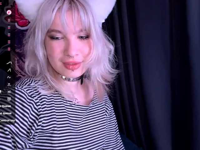  MickiRechel chat room