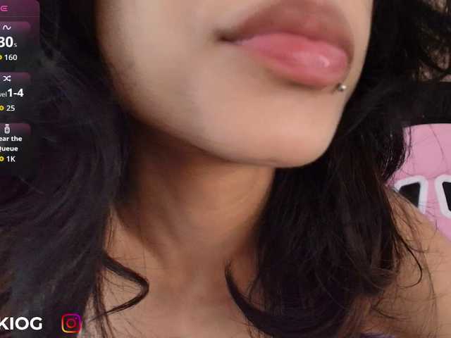 TOOKIOG's BongaCams show and profile