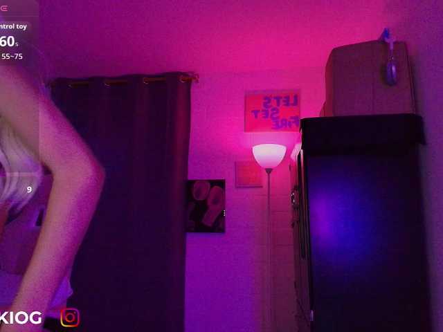 TOOKIOG's BongaCams show and profile