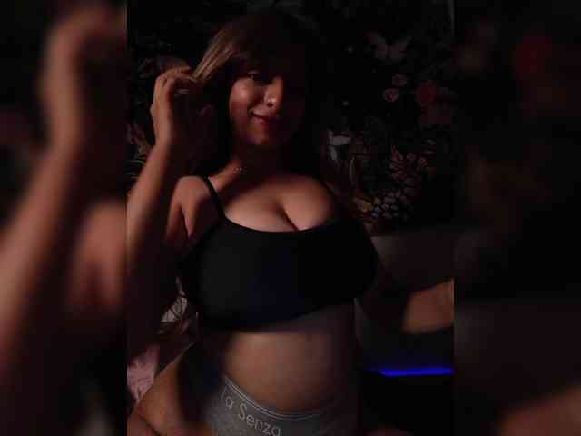 Clairemontrose webcam