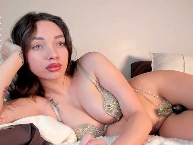 Asreria's BongaCams show and profile