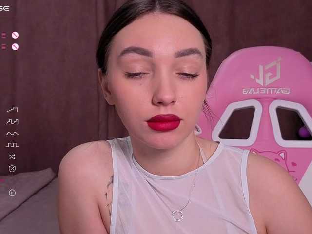 Asreria's BongaCams show and profile