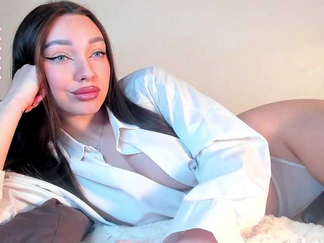 Asreria's BongaCams show and profile