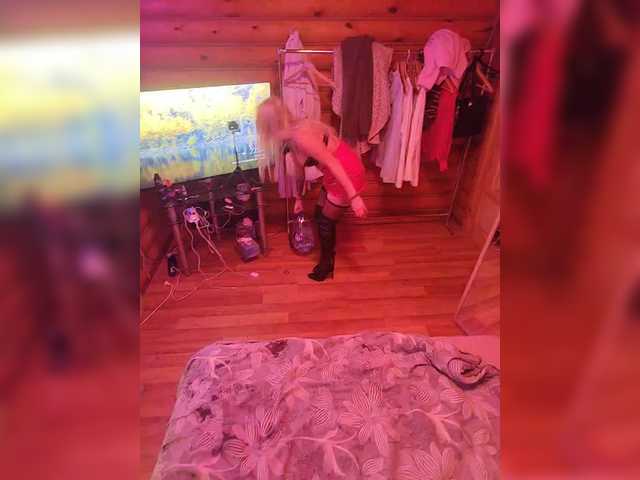 4rewdqp from BongaCams