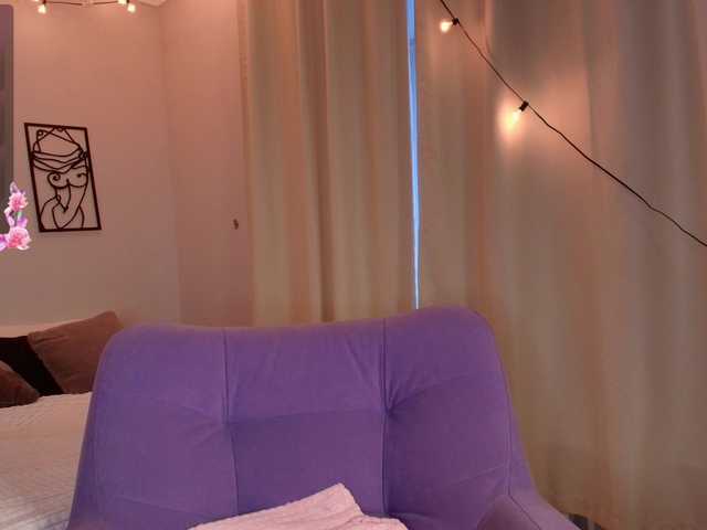  mila-strawberry chat room