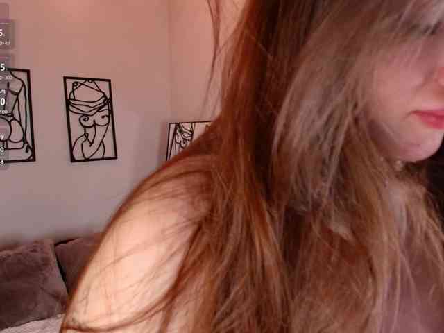 mila-strawberry webcam