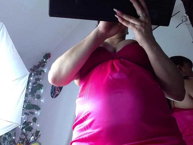 milfrosse from BongaCams