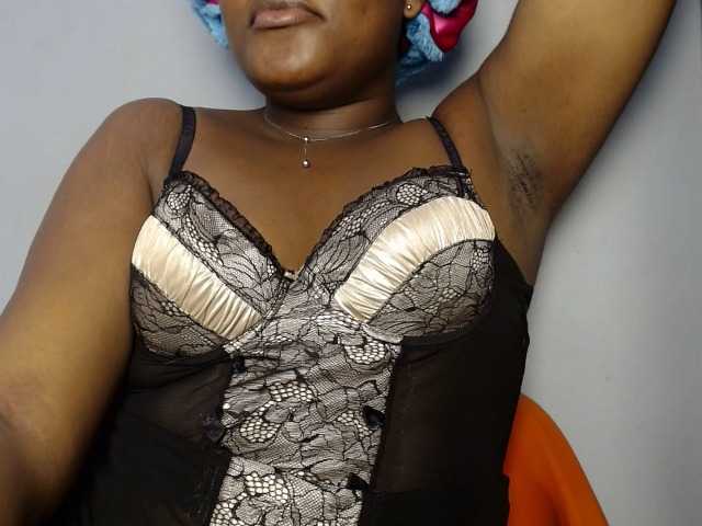 Dirtydesire's BongaCams show and profile