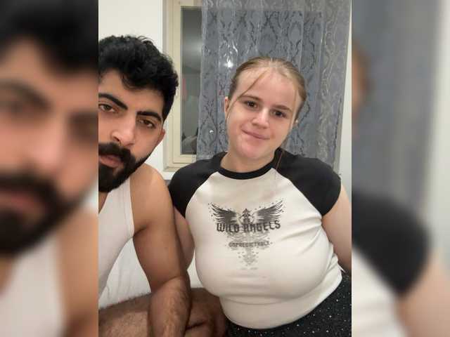 Erlecktmeinepussy2223 from BongaCams is Freechat