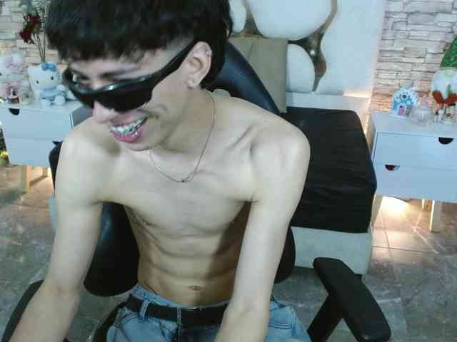 kaelwolf-tay kaelwolf-tay