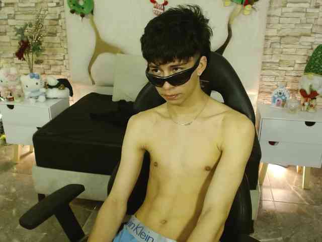 kaelwolf-tay kaelwolf-tay