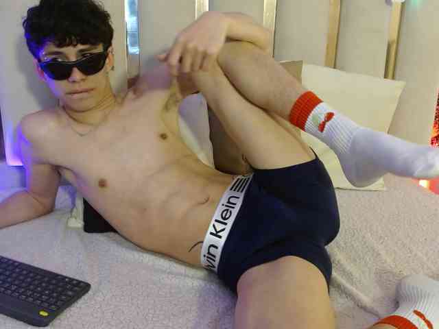 kaelwolf-tay kaelwolf-tay