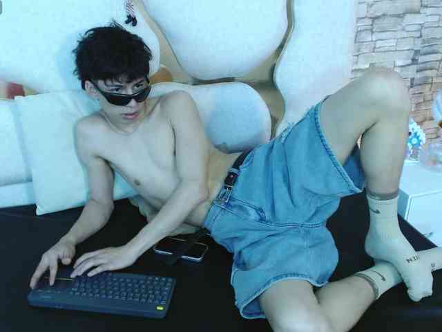 kaelwolf-tay kaelwolf-tay