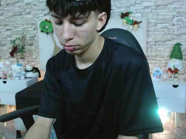 kaelwolf-tay kaelwolf-tay