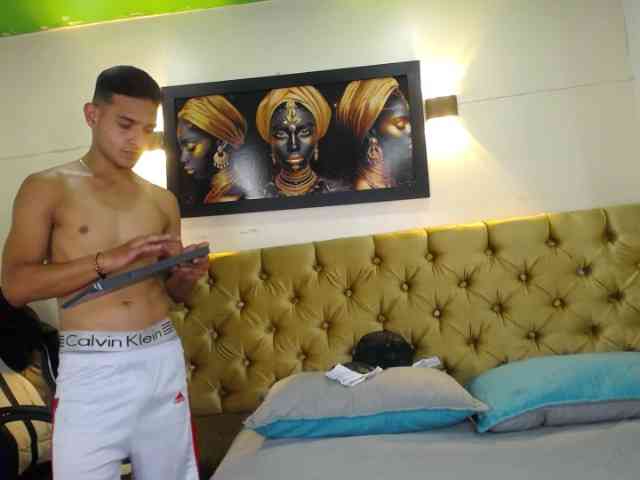 Angel-Dusstt Angel-Dusstt