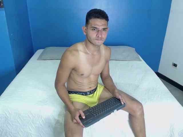 Angel-Dusstt Angel-Dusstt