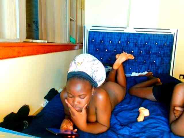 4Playqueens Live Webcam on BongaCams