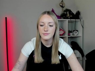 EvelynBlond26 Porn Show
