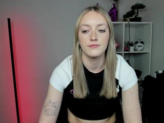 EvelynBlond26 Porn Show