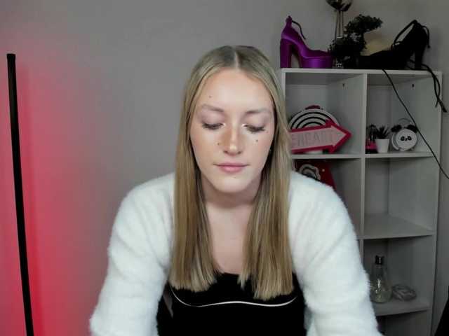 Preview of evelynblond26