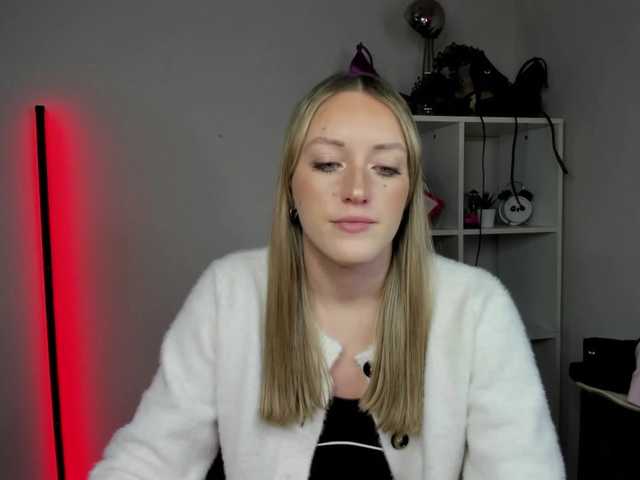 Preview of evelynblond26