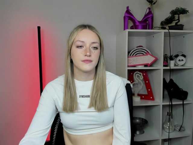 EvelynBlond