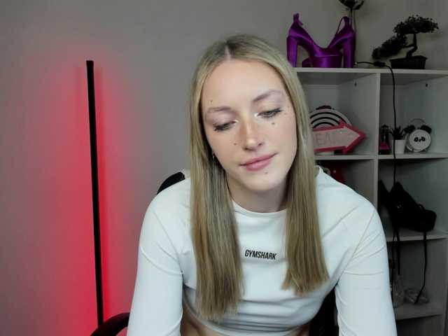 EvelynBlond