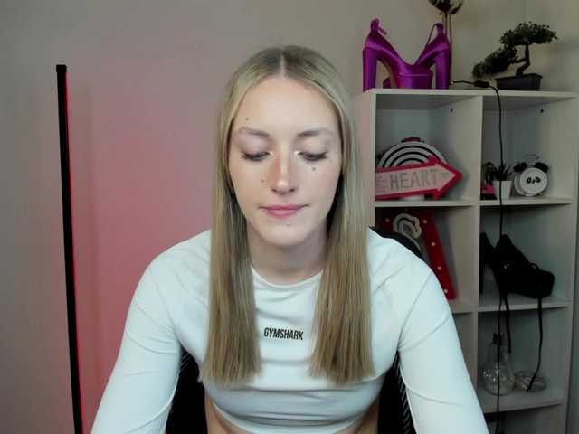 EvelynBlond