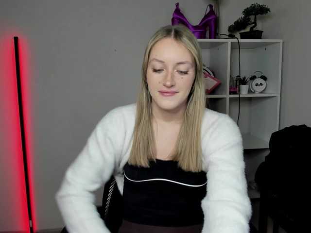 Preview of evelynblond26