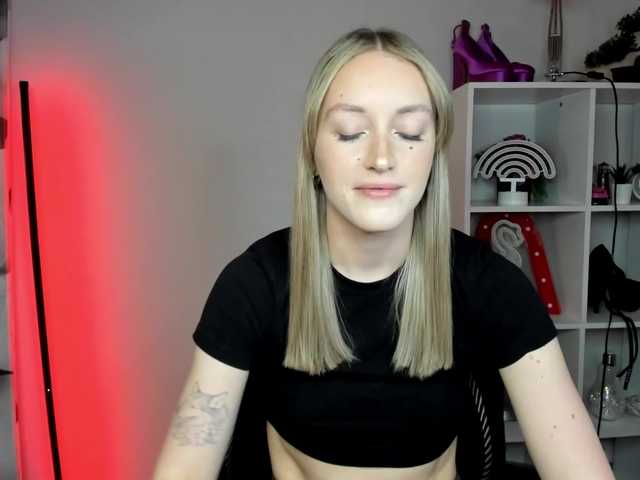 EvelynBlond