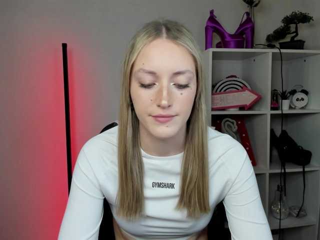 Preview of evelynblond26