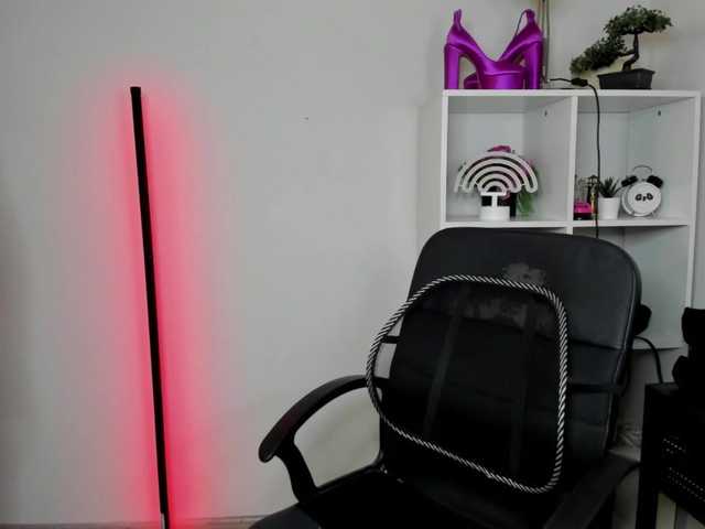 Preview of evelynblond26