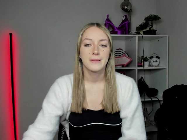 Preview of evelynblond26