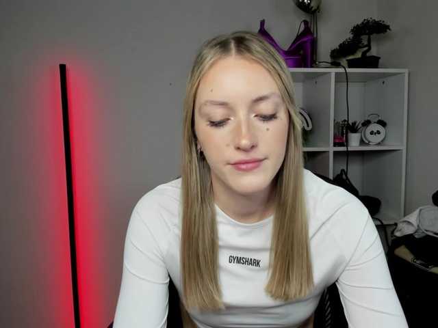 Preview of evelynblond26