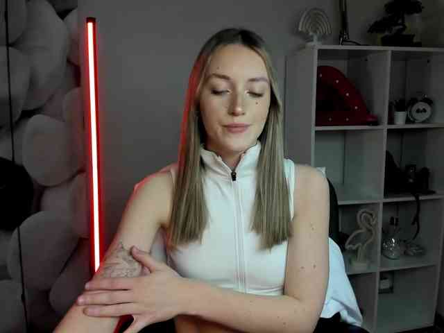 EvelynBlond EvelynBlond