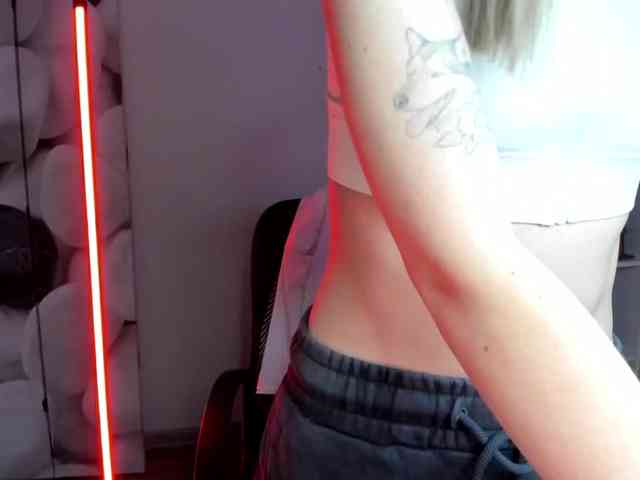 EvelynBlond EvelynBlond