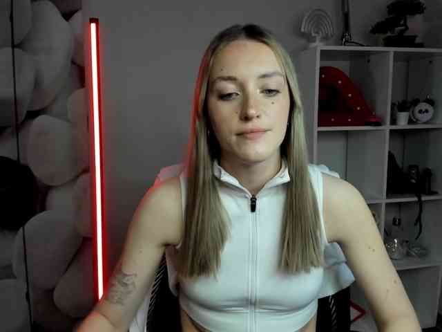 EvelynBlond EvelynBlond