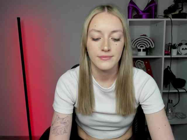 EvelynBlond EvelynBlond