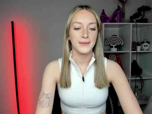 EvelynBlond EvelynBlond